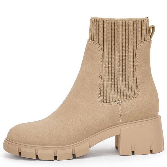 *NWT* Amazon Chelsea Chunky Block Heel Ankle Platform Booties / 7.5 / Tan - Picture 3 of 16